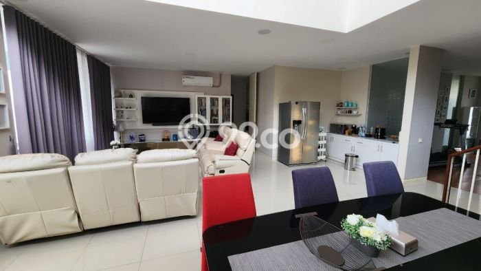 Rumah Mewah LB 310m2 Siap Huni Desain Elegan di Citragrand, Semarang Rumah Mewah LB 310m2 Siap Huni Desain Elegan di Citragrand, Semarang