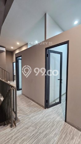 Ruko untuk Disewa di Pusat Bandung Luas Bangunan 270m2 Ruko untuk Disewa di Pusat Bandung Luas Bangunan 270m2