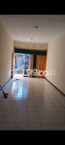LOKASI PREMIUM! Rumah di Holis Cigondewah, 2 KM, Area Tenang, Luas 170m² Bangunan 200m² LOKASI PREMIUM! Rumah di Holis Cigondewah, 2 KM, Area Tenang, Luas 170m² Bangunan 200m²