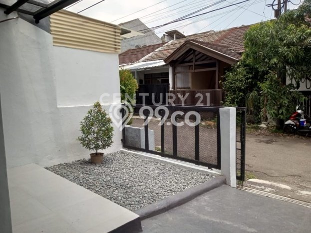 Hunian Nyaman Asri 2 KT Siap Huni di Taman Kopo Indah Bandung Hunian Nyaman Asri 2 KT Siap Huni di Taman Kopo Indah Bandung