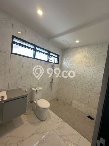 Rumah Elit Modern Tanpa Renovasi di Taman Kopo Indah Bandung Rumah Elit Modern Tanpa Renovasi di Taman Kopo Indah Bandung