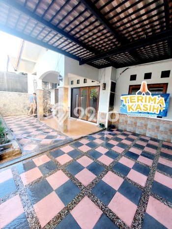 Rumah Strategis Modern Lb 120m2 di Wiyung, Surabaya Rumah Strategis Modern Lb 120m2 di Wiyung, Surabaya