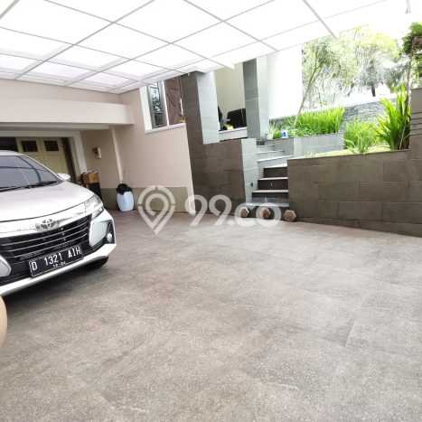 Rumah Elit Modern Tanpa Renovasi di Pasteur Bandung Rumah Elit Modern Tanpa Renovasi di Pasteur Bandung