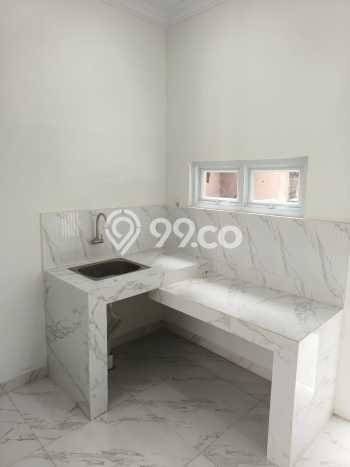 Rumah area , Bekasi, LT 170m2m² Bangunan 200m2m² - JUAL CEPAT! Rumah area , Bekasi, LT 170m2m² Bangunan 200m2m² - JUAL CEPAT!
