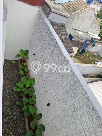 Rumah Strategis Minimalis Lb 140m2 di Ciputat, Tangerang Selatan Rumah Strategis Minimalis Lb 140m2 di Ciputat, Tangerang Selatan