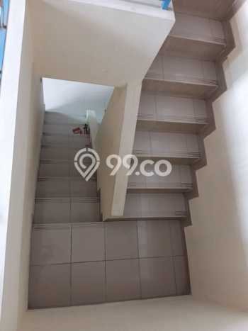 Rumah Modern 4 KT di Cikunir Bekasi Semi Furnished Rumah Modern 4 KT di Cikunir Bekasi Semi Furnished