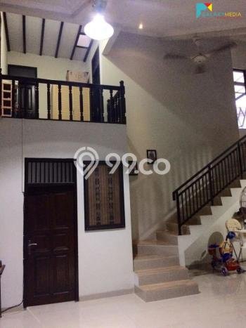 Rumah Luas Asri 6 KT Siap Pakai di Jatiwaringin Bekasi Rumah Luas Asri 6 KT Siap Pakai di Jatiwaringin Bekasi