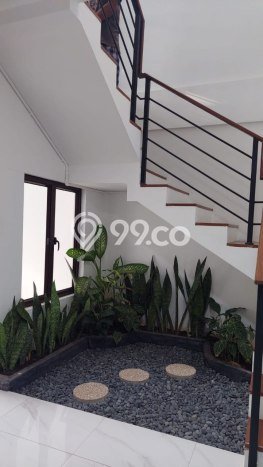 Rumah Modern 4 KT di Jatibening Bekasi Semi Furnished Rumah Modern 4 KT di Jatibening Bekasi Semi Furnished