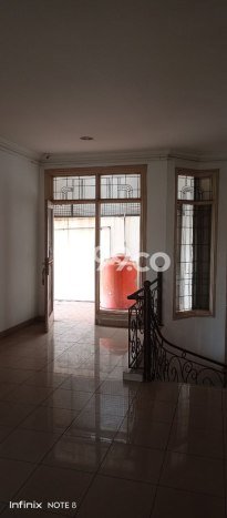 Ready to Use! Premium House LT 278m2 Desain Elegan di Cipinang Ready to Use! Premium House LT 278m2 Desain Elegan di Cipinang