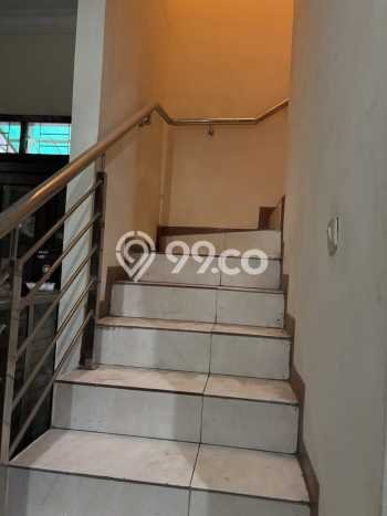 DIJUAL CEPAT! Rumah Siap Huni Lokasi Premium Kebon Kacang, Luas 244m² Bangunan 450m² DIJUAL CEPAT! Rumah Siap Huni Lokasi Premium Kebon Kacang, Luas 244m² Bangunan 450m²
