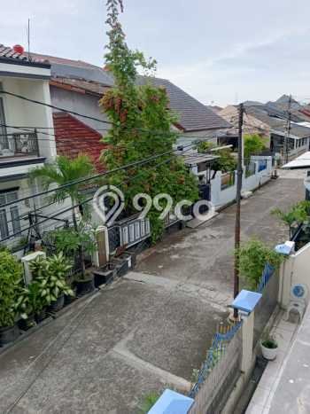 Rumah Modern 4 KT di Cikunir Bekasi Semi Furnished Rumah Modern 4 KT di Cikunir Bekasi Semi Furnished