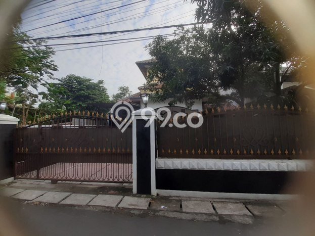 For Sale! Luxury House LT 450m2 Desain Elegan di Jatiwaringin For Sale! Luxury House LT 450m2 Desain Elegan di Jatiwaringin