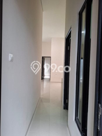 For Sale Rumah 4 Kamar Lokasi Ideal Nyaman dan Strategis di Ciputat For Sale Rumah 4 Kamar Lokasi Ideal Nyaman dan Strategis di Ciputat
