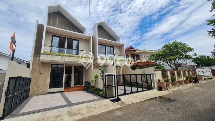 For Sale Hunian Rumah Terawat 4 KT di Cikunir, Bekasi For Sale Hunian Rumah Terawat 4 KT di Cikunir, Bekasi