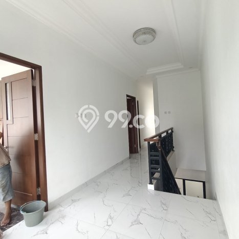 Dijual Hunian Rumah Nyaman 4 Kamar di Pondok Bambu, Jakarta Timur Dijual Hunian Rumah Nyaman 4 Kamar di Pondok Bambu, Jakarta Timur