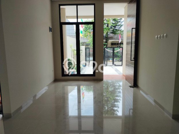 For Sale Hunian Rumah Terawat 4 KT di Cikunir, Bekasi For Sale Hunian Rumah Terawat 4 KT di Cikunir, Bekasi