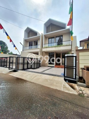 For Sale Hunian Rumah Terawat 4 KT di Cikunir, Bekasi For Sale Hunian Rumah Terawat 4 KT di Cikunir, Bekasi
