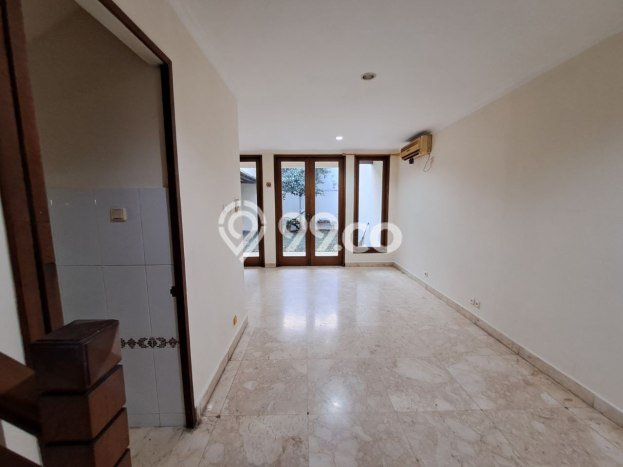 Rumah Luxury Modern Tanpa Renovasi di Lebak Bulus Jakarta Selatan Rumah Luxury Modern Tanpa Renovasi di Lebak Bulus Jakarta Selatan