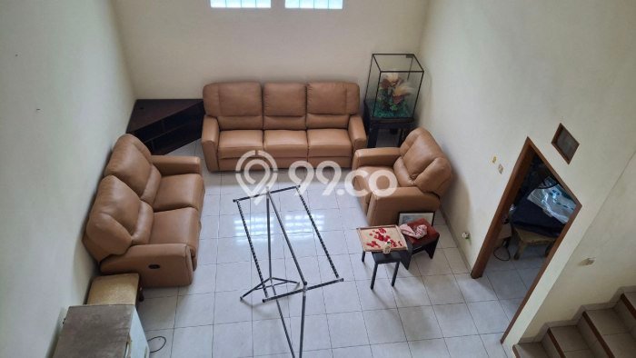 Hunian Mewah LB 262m2 Siap Huni Desain Elegan di Pondok Kelapa, Jakarta Timur Hunian Mewah LB 262m2 Siap Huni Desain Elegan di Pondok Kelapa, Jakarta Timur