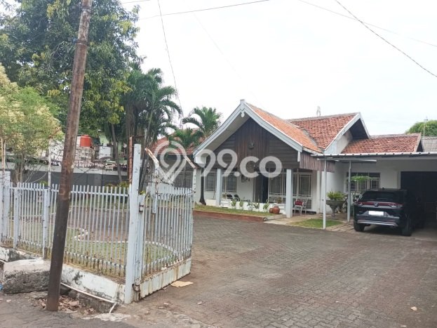 Rumah Elit Modern Tanpa Renovasi di Cipinang Jakarta Timur Rumah Elit Modern Tanpa Renovasi di Cipinang Jakarta Timur