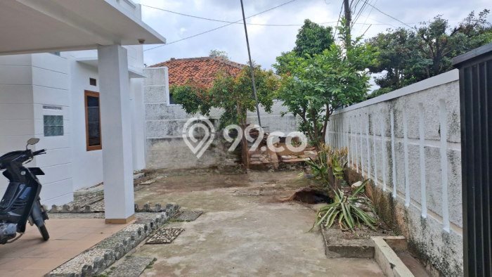 Hunian Mewah LB 262m2 Siap Huni Desain Elegan di Pondok Kelapa, Jakarta Timur Hunian Mewah LB 262m2 Siap Huni Desain Elegan di Pondok Kelapa, Jakarta Timur