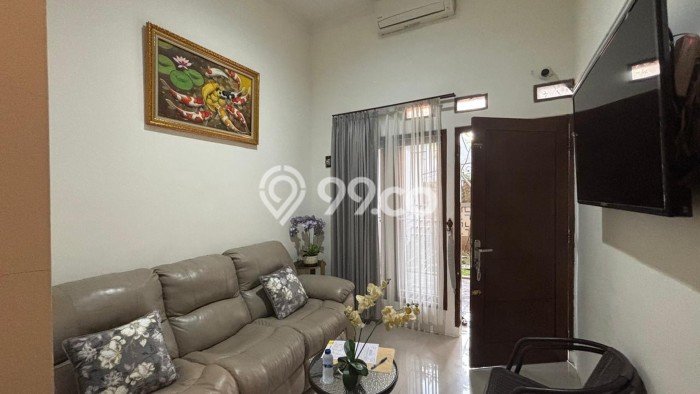 Rumah Strategis Modern Lb 160m2 di Ciracas, Jakarta Timur Rumah Strategis Modern Lb 160m2 di Ciracas, Jakarta Timur