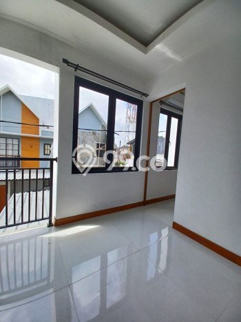 Jual Rumah Modern 3 KT di Jatiwaringin, Bekasi Jual Rumah Modern 3 KT di Jatiwaringin, Bekasi