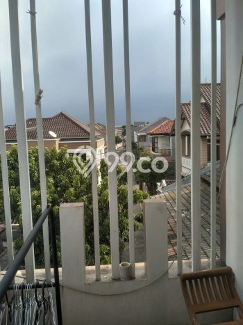 Bisa KPR! Rumah Asri area Jatiwaringin, Luas 72m² Bangunan 150m² Bisa KPR! Rumah Asri area Jatiwaringin, Luas 72m² Bangunan 150m²