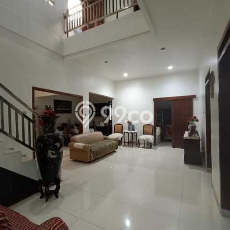 Hunian Mewah LB 250m2 Siap Pakai Desain Elegan di Jatibening, Bekasi Hunian Mewah LB 250m2 Siap Pakai Desain Elegan di Jatibening, Bekasi