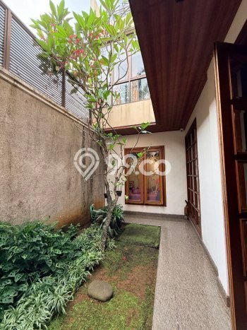 For Sale! Luxury House LT 304m2 Desain Elegan di Bangka For Sale! Luxury House LT 304m2 Desain Elegan di Bangka