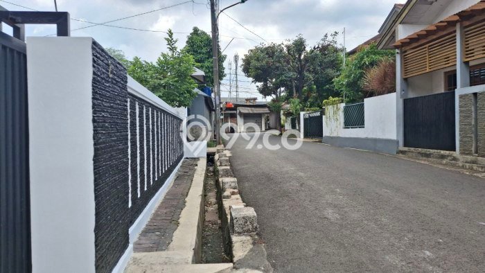 Hunian Mewah LB 262m2 Siap Huni Desain Elegan di Pondok Kelapa, Jakarta Timur Hunian Mewah LB 262m2 Siap Huni Desain Elegan di Pondok Kelapa, Jakarta Timur