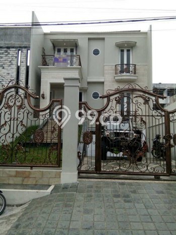 For Sale Rumah Elit Exclusive di Jatinegara, Jakarta Timur For Sale Rumah Elit Exclusive di Jatinegara, Jakarta Timur