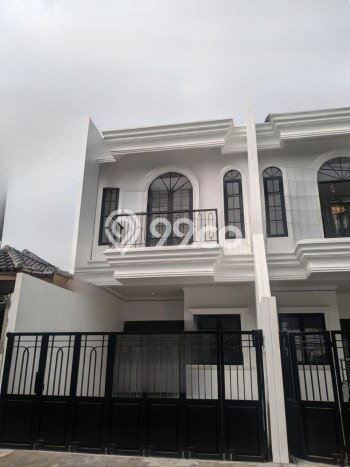 Rumah Elit LB 175m2 Siap Huni Desain Elegan di Cawang, Jakarta Timur Rumah Elit LB 175m2 Siap Huni Desain Elegan di Cawang, Jakarta Timur