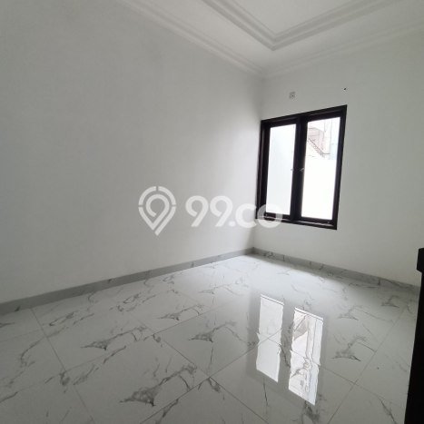 Dijual Hunian Rumah Nyaman 4 Kamar di Pondok Bambu, Jakarta Timur Dijual Hunian Rumah Nyaman 4 Kamar di Pondok Bambu, Jakarta Timur