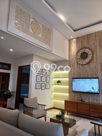 Dijual Rumah Luas Elegan Dengan View Eksklusif di Sentul, Bogor Dijual Rumah Luas Elegan Dengan View Eksklusif di Sentul, Bogor