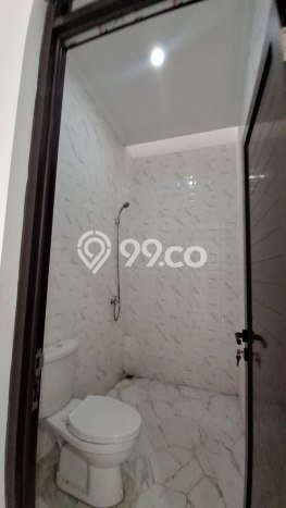 Dijual Hunian Rumah Terawat 4 Kamar di Jati Mekar, Bekasi Dijual Hunian Rumah Terawat 4 Kamar di Jati Mekar, Bekasi
