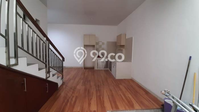 Jual Rumah Strategis Bagus Punya 4 KT di Cimanggis Depok SHM Jual Rumah Strategis Bagus Punya 4 KT di Cimanggis Depok SHM
