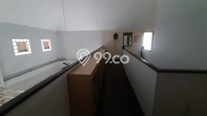 Hunian Elit LB 300m2 Siap Pakai Desain Elegan di Ragunan, Jakarta Selatan Hunian Elit LB 300m2 Siap Pakai Desain Elegan di Ragunan, Jakarta Selatan