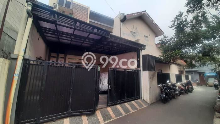 Rumah Strategis Modern Lb 180m2 di Pasar Minggu, Jakarta Selatan Rumah Strategis Modern Lb 180m2 di Pasar Minggu, Jakarta Selatan
