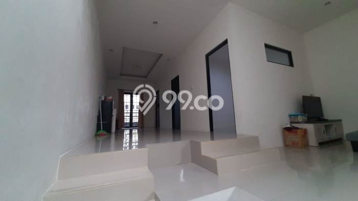 Ready to Use! Luxury House LT 150m2 Desain Modern di Pejaten Ready to Use! Luxury House LT 150m2 Desain Modern di Pejaten