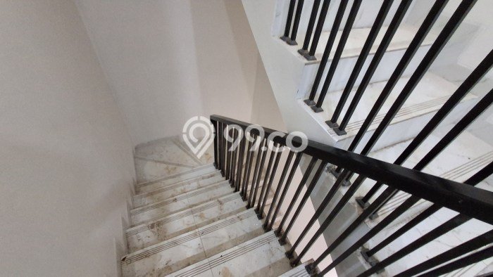 Rumah Minimalis 4 KT di Kalibata Jakarta Selatan Unfurnished Rumah Minimalis 4 KT di Kalibata Jakarta Selatan Unfurnished