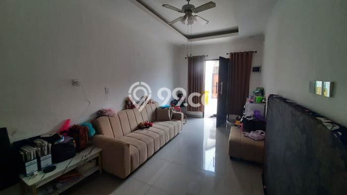 Ready to Use! Luxury House LT 150m2 Desain Modern di Pejaten Ready to Use! Luxury House LT 150m2 Desain Modern di Pejaten