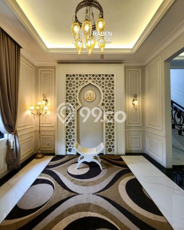 Ready to Use! Premium House LT 650m2 Desain Elegan di Pondok Indah Ready to Use! Premium House LT 650m2 Desain Elegan di Pondok Indah