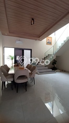 Rumah Mewah LB 500m2 Siap Pakai Desain Elegan di Kemang Pratama, Bekasi Rumah Mewah LB 500m2 Siap Pakai Desain Elegan di Kemang Pratama, Bekasi