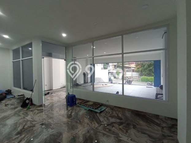 Dijual! Kantor di Cawang Jakarta Timur LT 210m2 / LB 570m2 Kawasan Strategis Dijual! Kantor di Cawang Jakarta Timur LT 210m2 / LB 570m2 Kawasan Strategis