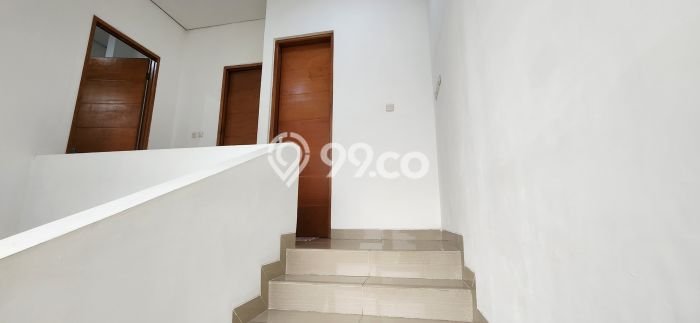Dijual Hunian Rumah Nyaman 3 KT di Cirendeu, Jakarta Selatan Dijual Hunian Rumah Nyaman 3 KT di Cirendeu, Jakarta Selatan