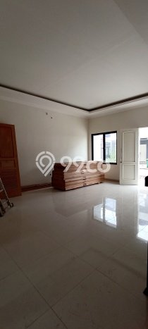 For Sale Hunian Rumah Terawat 4 Kamar di Jatiwaringin, Bekasi For Sale Hunian Rumah Terawat 4 Kamar di Jatiwaringin, Bekasi