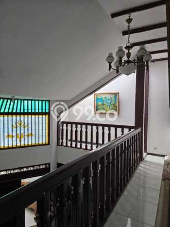 For Sale! Premium House LT 217m2 Desain Elegan di Senopati For Sale! Premium House LT 217m2 Desain Elegan di Senopati