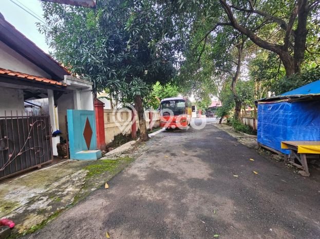 Lahan Dijual Lokasi Strategis di Jakarta Selatan dengan Luas 215m2 Lahan Dijual Lokasi Strategis di Jakarta Selatan dengan Luas 215m2