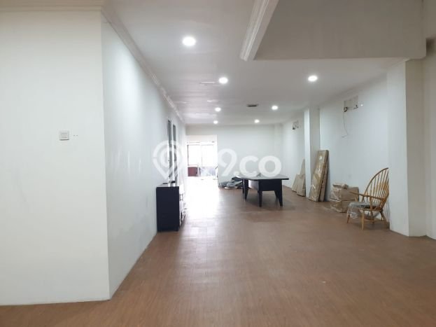 Ruko Dijual di Jakarta Selatan LT 365m2 & LB 1487m2 Lokasi Terbaik! Ruko Dijual di Jakarta Selatan LT 365m2 & LB 1487m2 Lokasi Terbaik!